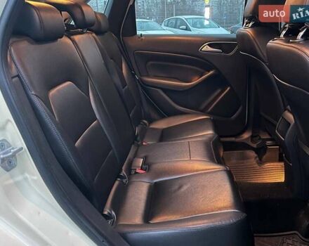 Бежевый Мерседес Б-класс, объемом двигателя 1.46 л и пробегом 318 тыс. км за 10790 $, фото 10 на Automoto.ua