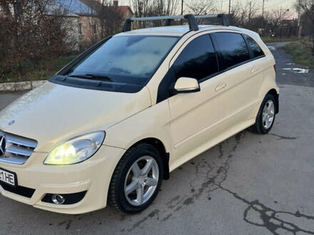 Бежевый Мерседес Б-класс, объемом двигателя 1.99 л и пробегом 220 тыс. км за 8300 $, фото 1 на Automoto.ua