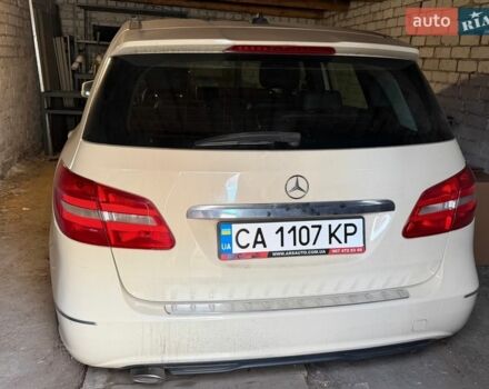 Бежевый Мерседес Б-класс, объемом двигателя 1.8 л и пробегом 358 тыс. км за 5500 $, фото 1 на Automoto.ua