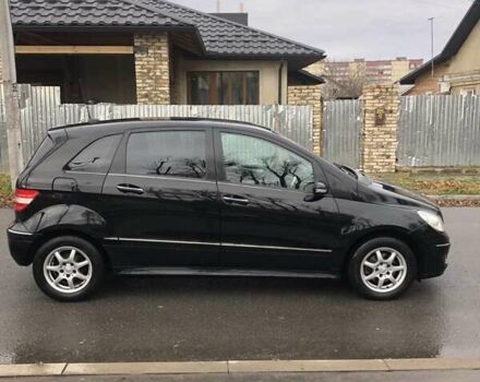 Черный Мерседес Б-класс, объемом двигателя 1.7 л и пробегом 290 тыс. км за 4500 $, фото 3 на Automoto.ua