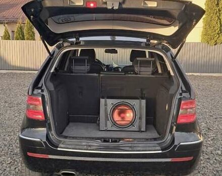 Черный Мерседес Б-класс, объемом двигателя 1.7 л и пробегом 234 тыс. км за 6000 $, фото 14 на Automoto.ua