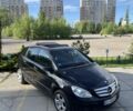 Черный Мерседес Б-класс, объемом двигателя 2 л и пробегом 250 тыс. км за 5500 $, фото 3 на Automoto.ua