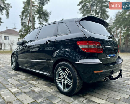 Чорний Мерседес Б-клас, об'ємом двигуна 2 л та пробігом 193 тис. км за 7700 $, фото 18 на Automoto.ua