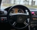 Черный Мерседес Б-класс, объемом двигателя 2 л и пробегом 193 тыс. км за 7700 $, фото 14 на Automoto.ua