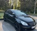 Чорний Мерседес Б-клас, об'ємом двигуна 2 л та пробігом 304 тис. км за 5300 $, фото 1 на Automoto.ua