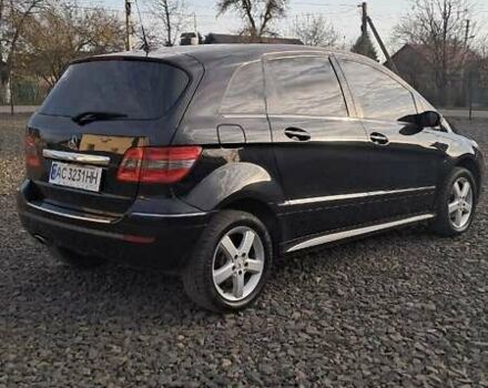Черный Мерседес Б-класс, объемом двигателя 1.7 л и пробегом 234 тыс. км за 6000 $, фото 9 на Automoto.ua