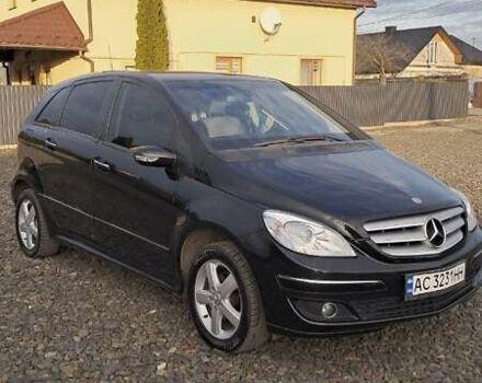 Черный Мерседес Б-класс, объемом двигателя 1.7 л и пробегом 234 тыс. км за 6000 $, фото 3 на Automoto.ua