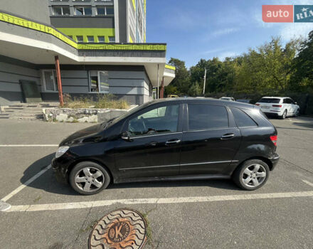 Черный Мерседес Б-класс, объемом двигателя 2.04 л и пробегом 258 тыс. км за 5200 $, фото 2 на Automoto.ua