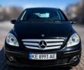 Черный Мерседес Б-класс, объемом двигателя 1.7 л и пробегом 259 тыс. км за 4999 $, фото 1 на Automoto.ua