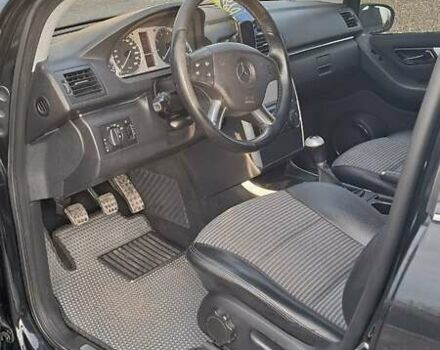 Черный Мерседес Б-класс, объемом двигателя 1.7 л и пробегом 234 тыс. км за 6000 $, фото 29 на Automoto.ua