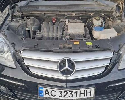 Черный Мерседес Б-класс, объемом двигателя 1.7 л и пробегом 234 тыс. км за 6000 $, фото 21 на Automoto.ua