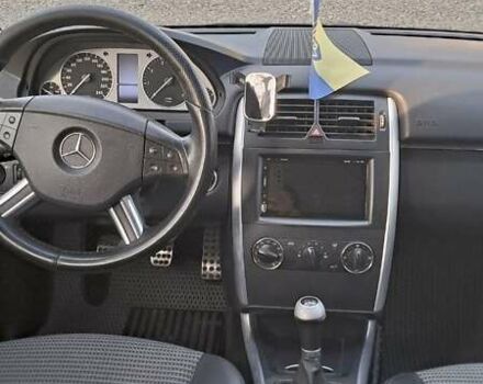 Черный Мерседес Б-класс, объемом двигателя 1.7 л и пробегом 234 тыс. км за 6000 $, фото 33 на Automoto.ua