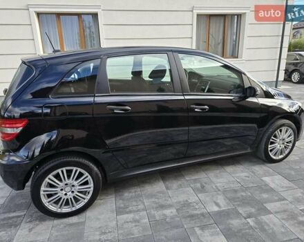 Черный Мерседес Б-класс, объемом двигателя 1.5 л и пробегом 223 тыс. км за 6700 $, фото 2 на Automoto.ua