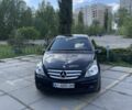 Черный Мерседес Б-класс, объемом двигателя 2 л и пробегом 250 тыс. км за 5500 $, фото 1 на Automoto.ua