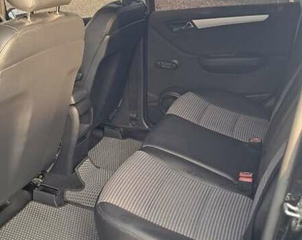 Черный Мерседес Б-класс, объемом двигателя 1.7 л и пробегом 234 тыс. км за 6000 $, фото 46 на Automoto.ua