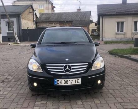 Черный Мерседес Б-класс, объемом двигателя 1.7 л и пробегом 290 тыс. км за 4600 $, фото 7 на Automoto.ua