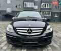 Чорний Мерседес Б-клас, об'ємом двигуна 2 л та пробігом 193 тис. км за 7700 $, фото 3 на Automoto.ua