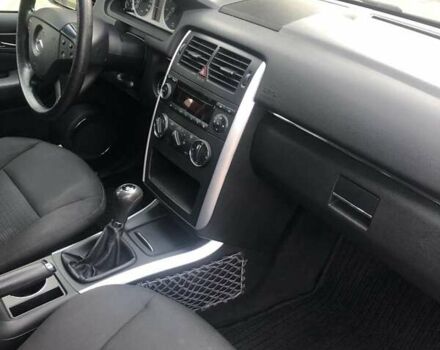 Черный Мерседес Б-класс, объемом двигателя 1.7 л и пробегом 290 тыс. км за 4500 $, фото 8 на Automoto.ua