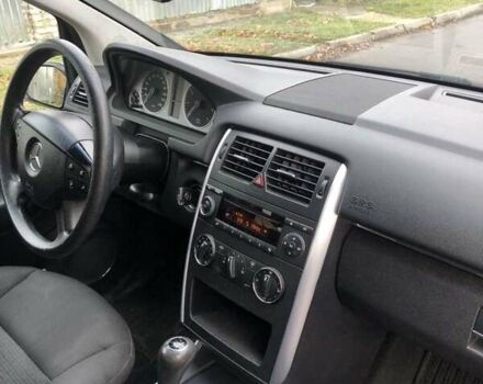 Черный Мерседес Б-класс, объемом двигателя 1.7 л и пробегом 290 тыс. км за 4500 $, фото 19 на Automoto.ua
