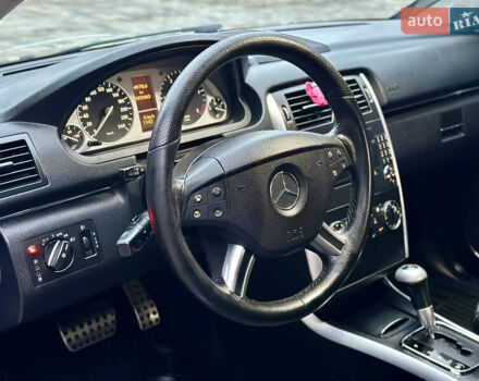 Чорний Мерседес Б-клас, об'ємом двигуна 2 л та пробігом 193 тис. км за 7700 $, фото 39 на Automoto.ua