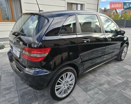 Черный Мерседес Б-класс, объемом двигателя 1.5 л и пробегом 223 тыс. км за 6700 $, фото 5 на Automoto.ua