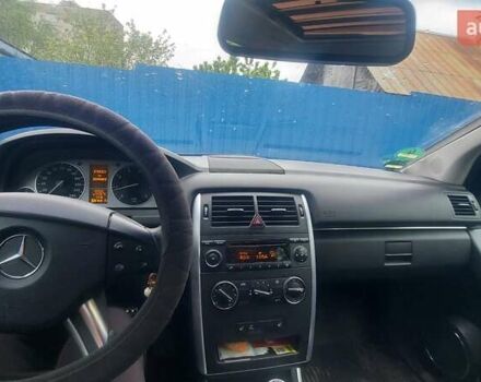 Мерседес Б-клас 2005 у Житомирі на Automoto.ua Чорний Мерседес Б-клас, об'ємом двигуна 2.03 л та пробігом 201 тис. км за 6300 $, фото 8 на Automoto.ua