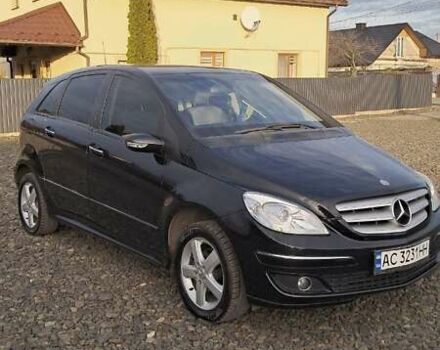 Черный Мерседес Б-класс, объемом двигателя 1.7 л и пробегом 234 тыс. км за 6000 $, фото 2 на Automoto.ua