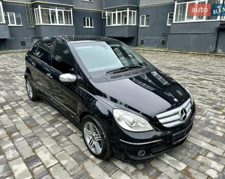 Чорний Мерседес Б-клас, об'ємом двигуна 2 л та пробігом 193 тис. км за 7700 $, фото 6 на Automoto.ua