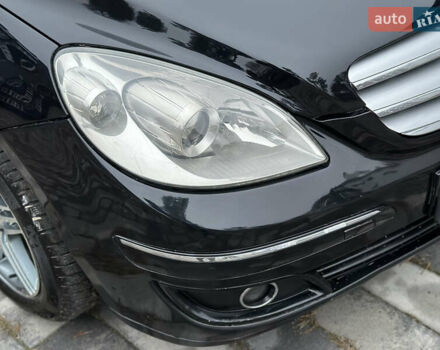 Чорний Мерседес Б-клас, об'ємом двигуна 2 л та пробігом 193 тис. км за 7700 $, фото 20 на Automoto.ua