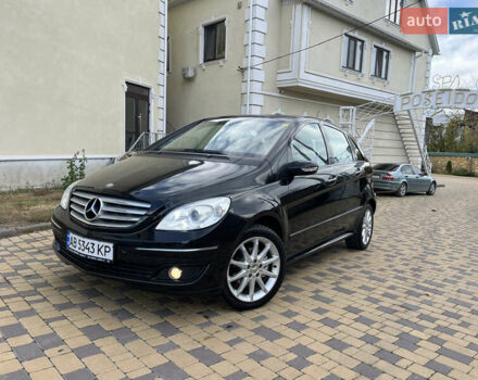 Черный Мерседес Б-класс, объемом двигателя 2.03 л и пробегом 230 тыс. км за 6150 $, фото 2 на Automoto.ua