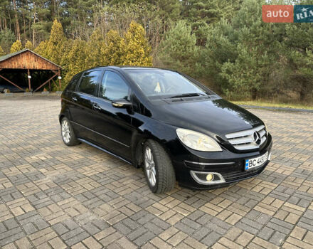 Черный Мерседес Б-класс, объемом двигателя 2 л и пробегом 315 тыс. км за 6900 $, фото 2 на Automoto.ua