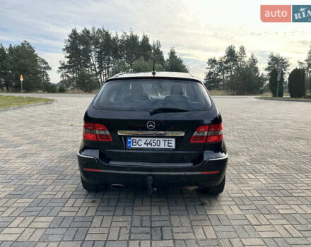 Черный Мерседес Б-класс, объемом двигателя 2 л и пробегом 315 тыс. км за 6900 $, фото 5 на Automoto.ua