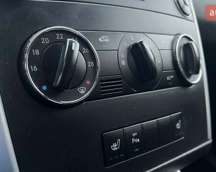 Черный Мерседес Б-класс, объемом двигателя 2.04 л и пробегом 277 тыс. км за 6590 $, фото 20 на Automoto.ua