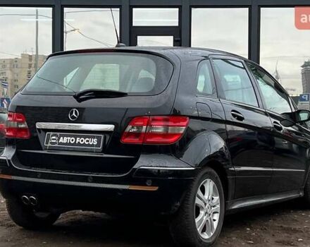 Черный Мерседес Б-класс, объемом двигателя 2.04 л и пробегом 277 тыс. км за 6590 $, фото 4 на Automoto.ua