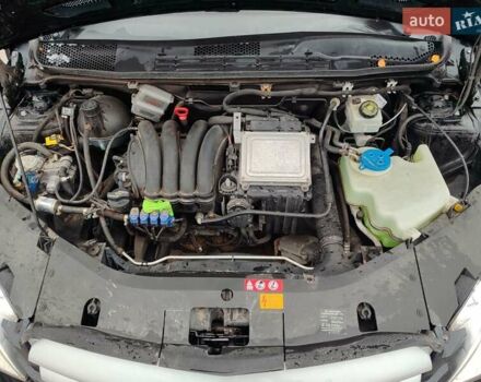 Чорний Мерседес Б-клас, об'ємом двигуна 1.5 л та пробігом 211 тис. км за 6200 $, фото 15 на Automoto.ua