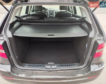 Чорний Мерседес Б-клас, об'ємом двигуна 2 л та пробігом 228 тис. км за 6400 $, фото 22 на Automoto.ua