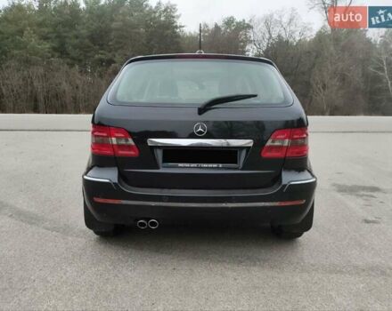 Чорний Мерседес Б-клас, об'ємом двигуна 2 л та пробігом 228 тис. км за 6400 $, фото 6 на Automoto.ua