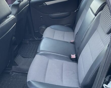 Чорний Мерседес Б-клас, об'ємом двигуна 2 л та пробігом 270 тис. км за 5500 $, фото 19 на Automoto.ua