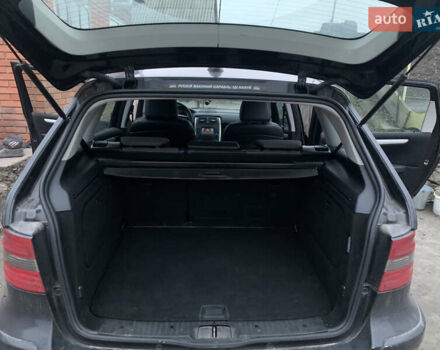 Черный Мерседес Б-класс, объемом двигателя 1.7 л и пробегом 226 тыс. км за 6500 $, фото 4 на Automoto.ua