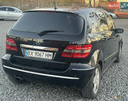 Черный Мерседес Б-класс, объемом двигателя 1.99 л и пробегом 330 тыс. км за 4999 $, фото 11 на Automoto.ua