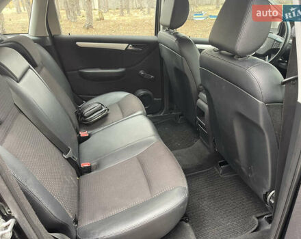 Черный Мерседес Б-класс, объемом двигателя 2.03 л и пробегом 274 тыс. км за 5749 $, фото 20 на Automoto.ua