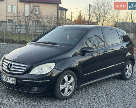 Черный Мерседес Б-класс, объемом двигателя 1.99 л и пробегом 330 тыс. км за 4999 $, фото 5 на Automoto.ua