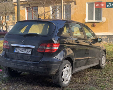 Черный Мерседес Б-класс, объемом двигателя 1.7 л и пробегом 226 тыс. км за 6500 $, фото 1 на Automoto.ua