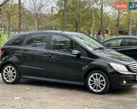 Мерседес Б-клас 2006 у Миколаєві на Automoto.ua Чорний Мерседес Б-клас, об'ємом двигуна 1.5 л та пробігом 320 тис. км за 5500 $, фото 4 на Automoto.ua