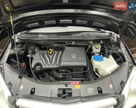 Черный Мерседес Б-класс, объемом двигателя 2.03 л и пробегом 274 тыс. км за 5749 $, фото 35 на Automoto.ua