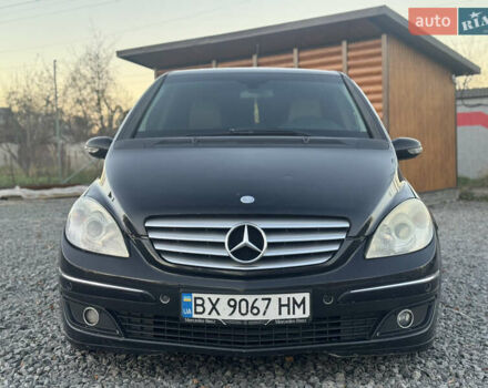 Черный Мерседес Б-класс, объемом двигателя 1.99 л и пробегом 330 тыс. км за 4999 $, фото 2 на Automoto.ua