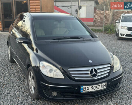 Черный Мерседес Б-класс, объемом двигателя 1.99 л и пробегом 330 тыс. км за 4999 $, фото 4 на Automoto.ua