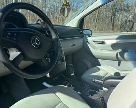 Чорний Мерседес Б-клас, об'ємом двигуна 1.99 л та пробігом 320 тис. км за 5200 $, фото 13 на Automoto.ua