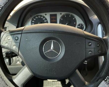 Черный Мерседес Б-класс, объемом двигателя 1.7 л и пробегом 197 тыс. км за 6700 $, фото 10 на Automoto.ua