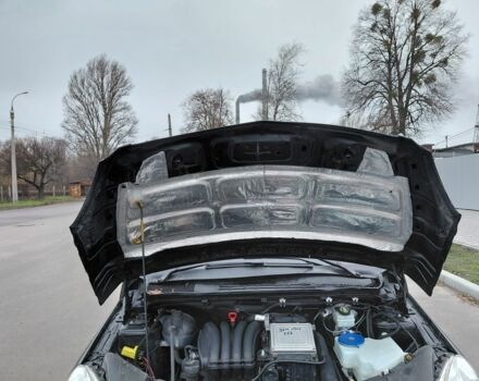 Черный Мерседес Б-класс, объемом двигателя 1.7 л и пробегом 260 тыс. км за 6557 $, фото 4 на Automoto.ua